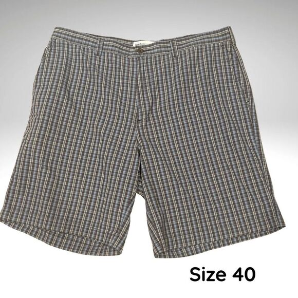 Perry Ellis Other - Perry Ellis Men's Plaid Shorts - Size 40